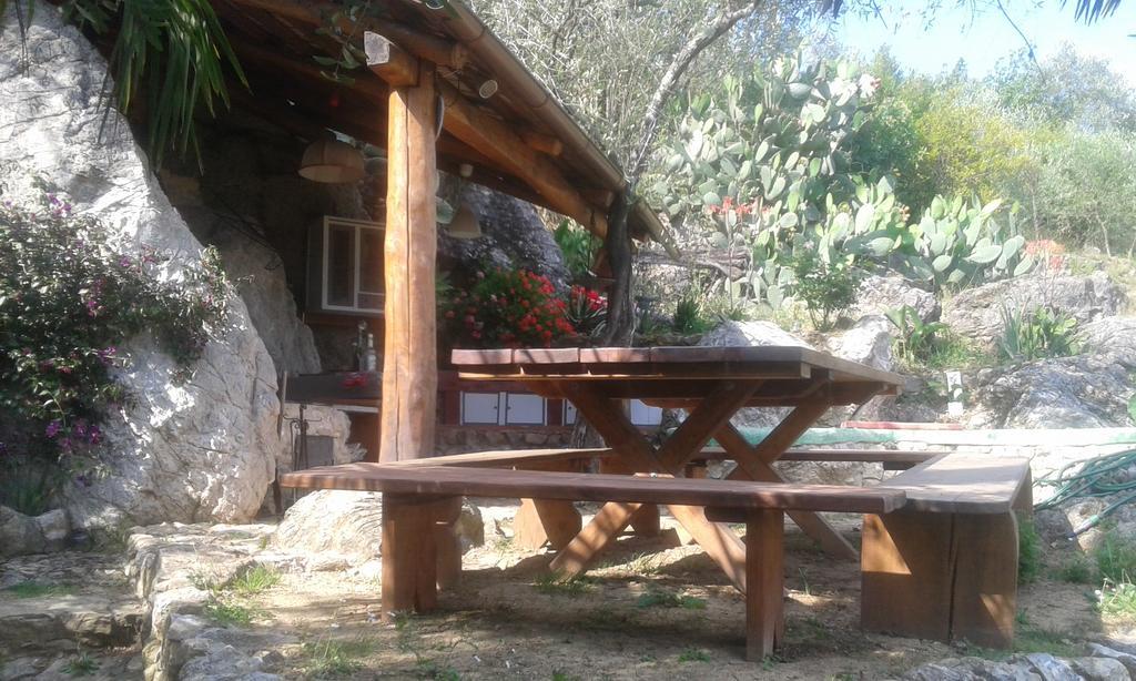 La Fattoria Di Nonna Eugenia Panzió Lerici Kültér fotó