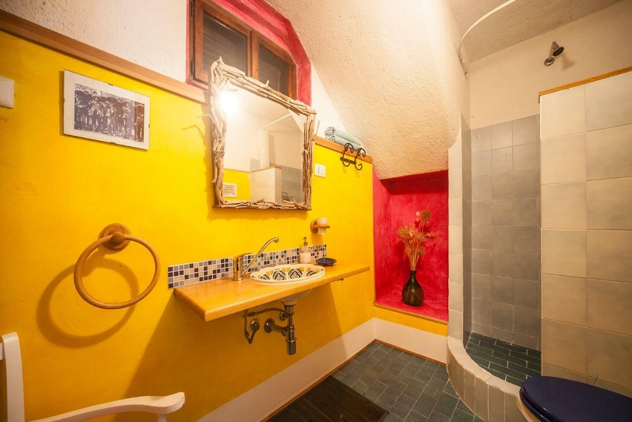 La Fattoria Di Nonna Eugenia Panzió Lerici Kültér fotó